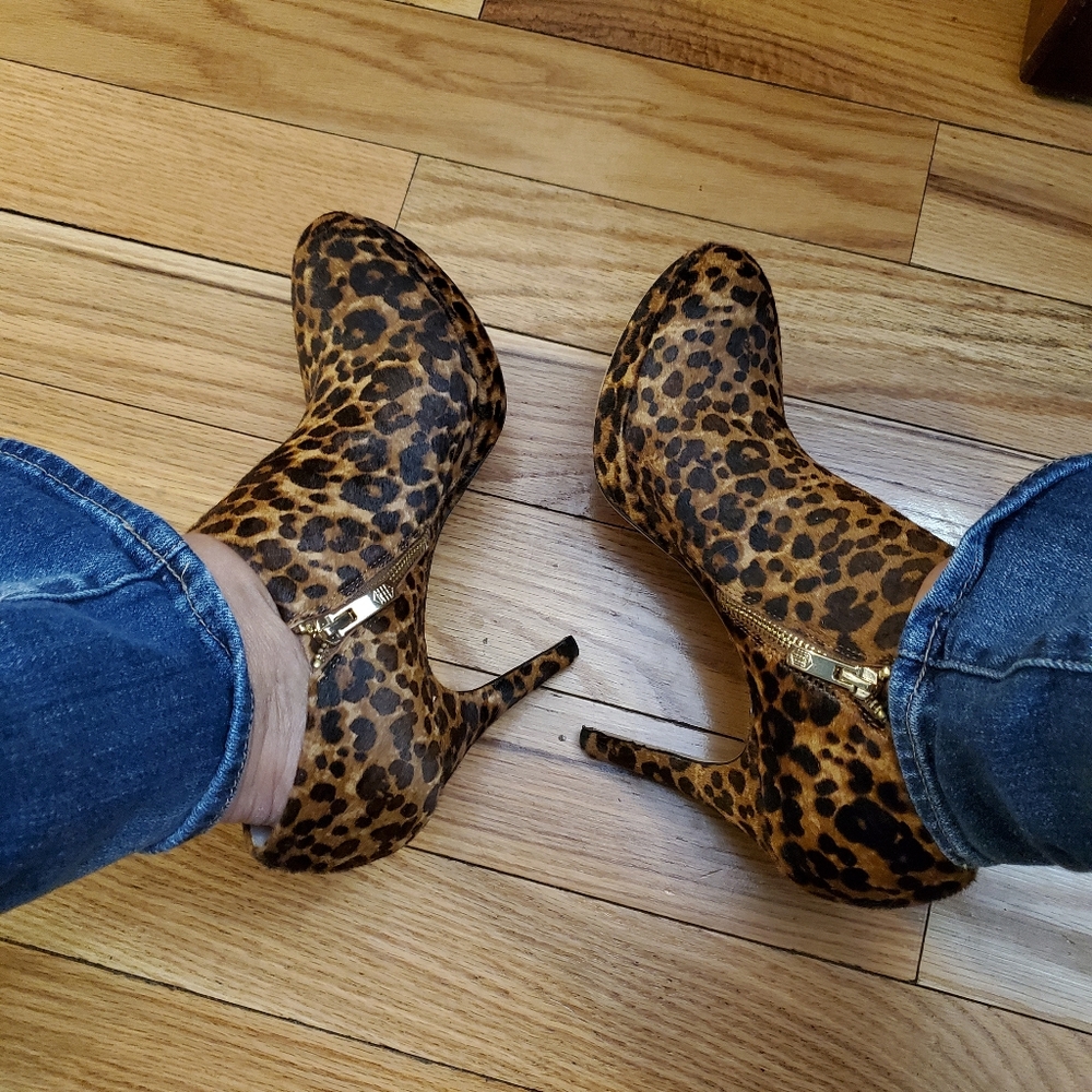 Leopard ankle booties